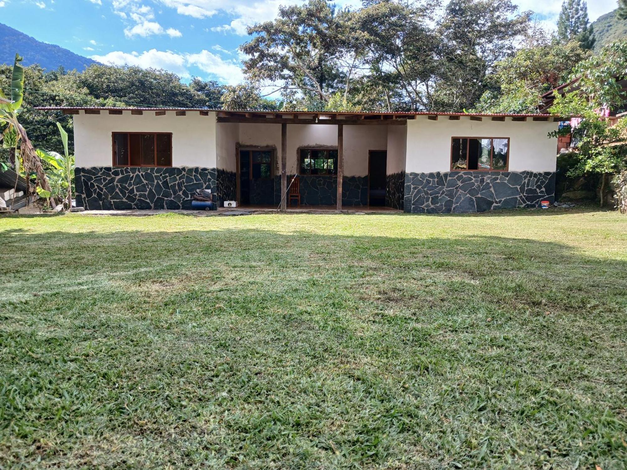 Lia B&B Lucmabamba Sahuayaco Dış mekan fotoğraf