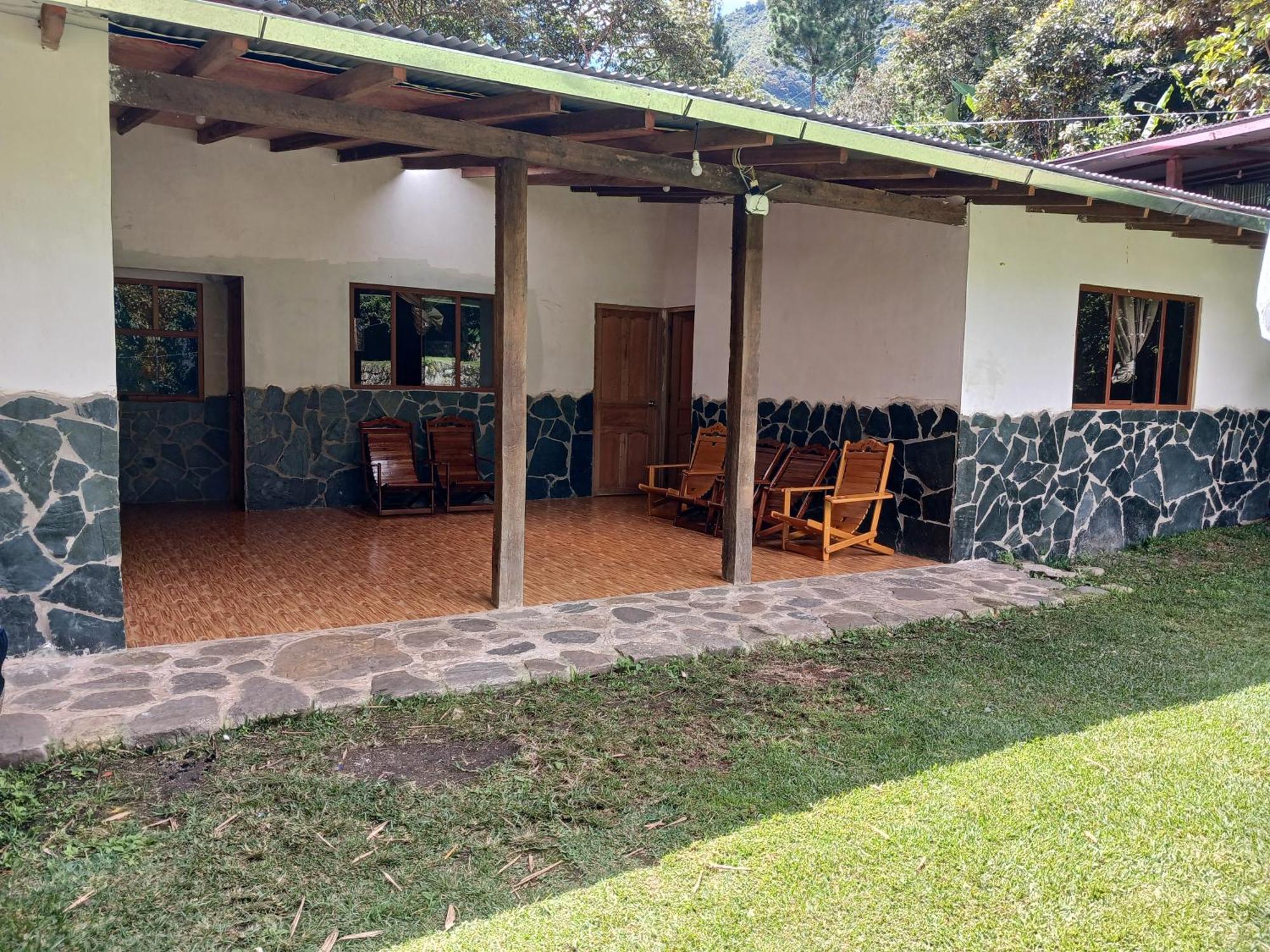Lia B&B Lucmabamba Sahuayaco Dış mekan fotoğraf